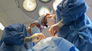 surgical gowns market