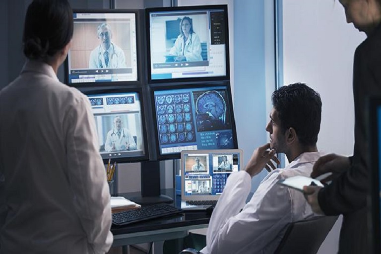 AI-augmented diabetic retinopathy screening programs cheaper than human grading