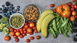 How to Maintain a Healthy Diet While In College